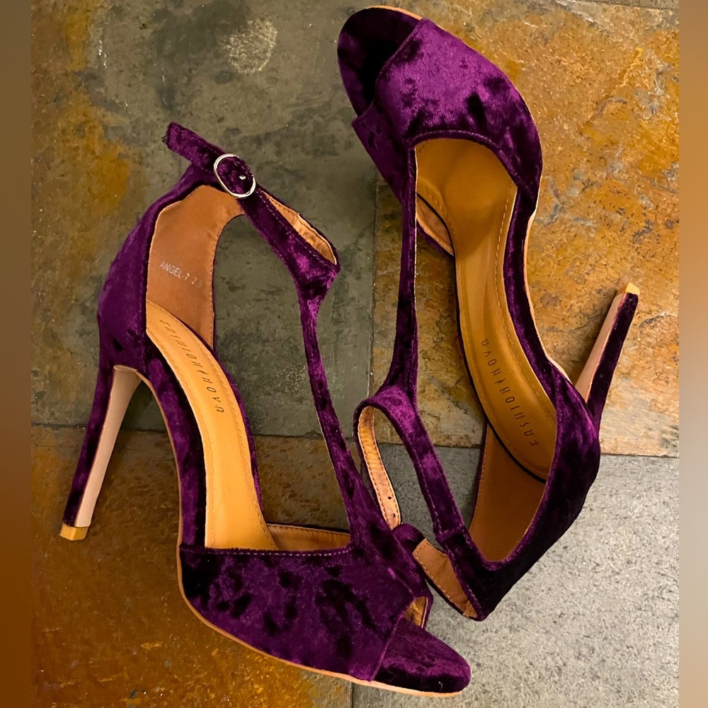 Fashion Nova Deep Purple Velvet T-Strap Stiletto Sandals